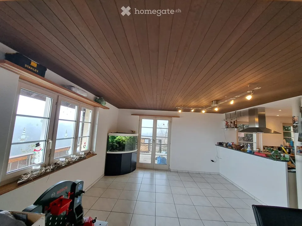 Haus mit Stall und viel Umschwung zu vermieten