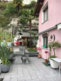 Appartement 4,5 pièces avec grande terrasse et jardin