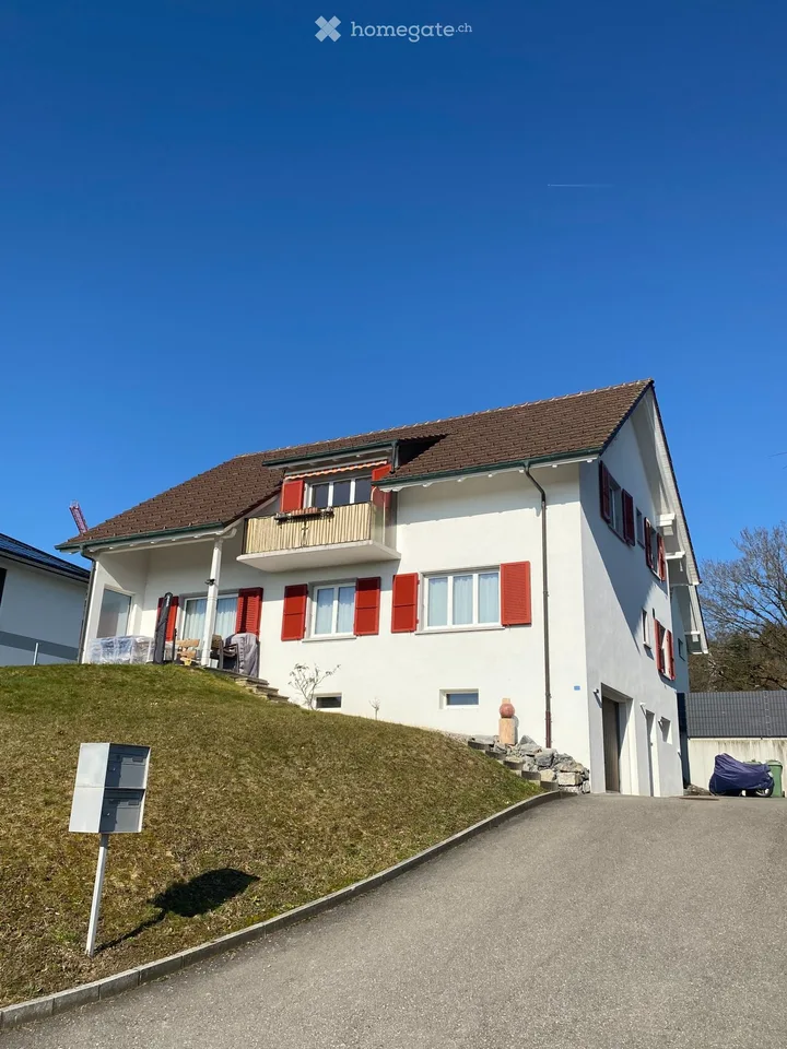 Appartamento al 1° piano / bella vista / Lohn-Ammannsegg