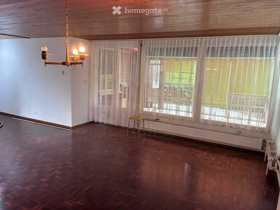 Helles WG-Zimmer in neu gegründeter 3er-WG in Neuheim ZG