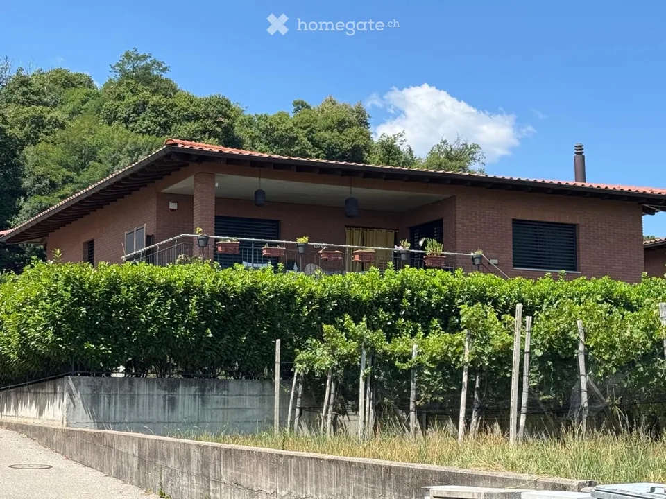 Villa in San Pietro di Stabio