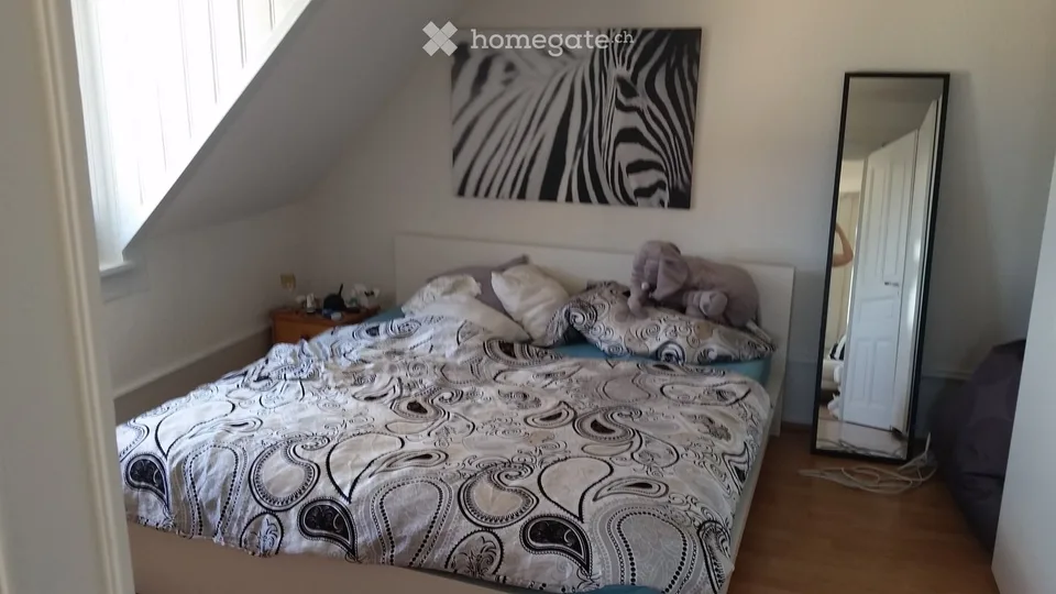 Die Brücken von Martel, Charmantes kleines 3.5-Zimmer-Dachgeschoss.