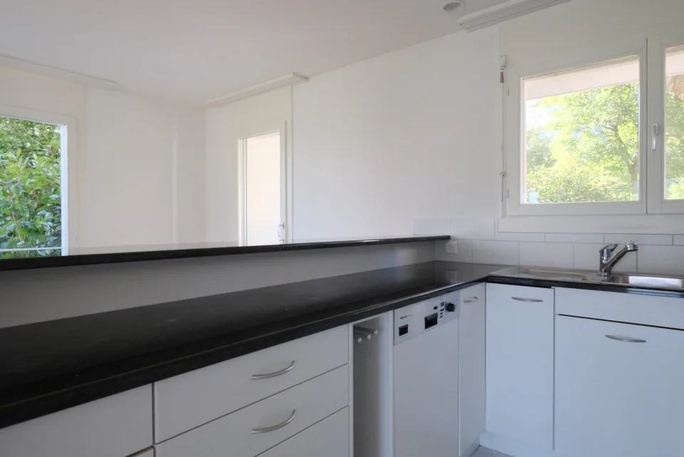 Sonnige 3.5-Zimmer-Wohnung mit herrlicher Weitsicht auf der Forch, Küsnacht – Foto 8 von 18