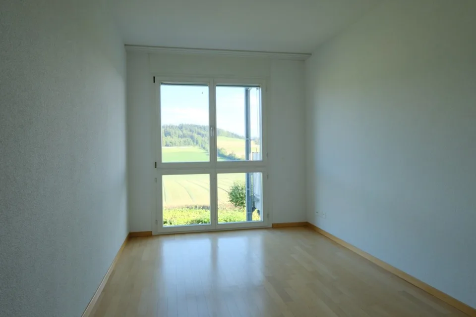 Sonnige 3.5-Zimmer-Wohnung mit herrlicher Weitsicht auf der Forch, Küsnacht – Foto 14 von 18