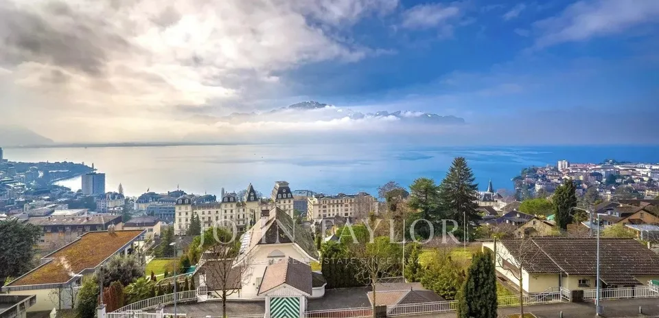 UNE EXCLUSIVITÉ - Terrain avec vue sur le lac Léman
