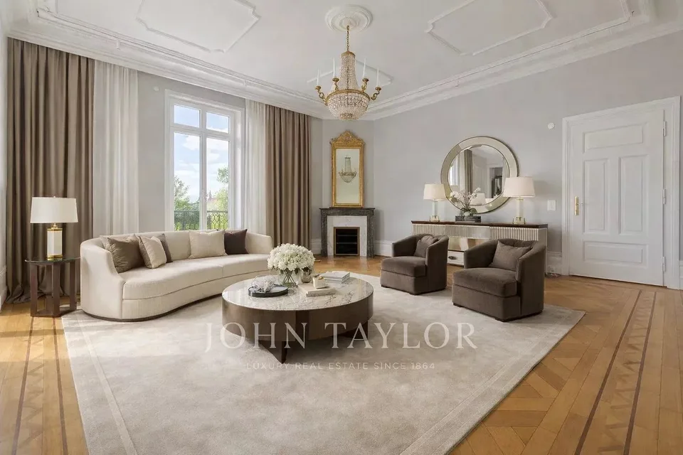 Elegante appartamento di carattere con vista impareggiabile sul Lago di Ginevra
