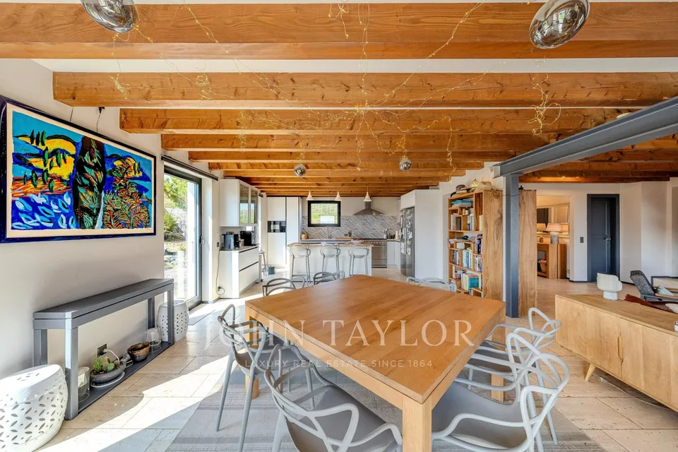 Villa indipendente con vista panoramica sul Lago di Ginevra