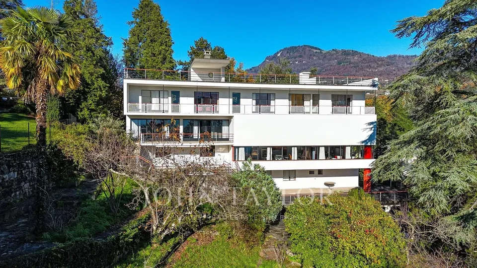 Modernisme, volumes et prestige au coeur de la Riviera suisse