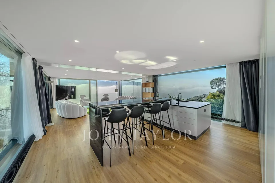Architekten-Villa mit Panoramablick auf See & Alpen