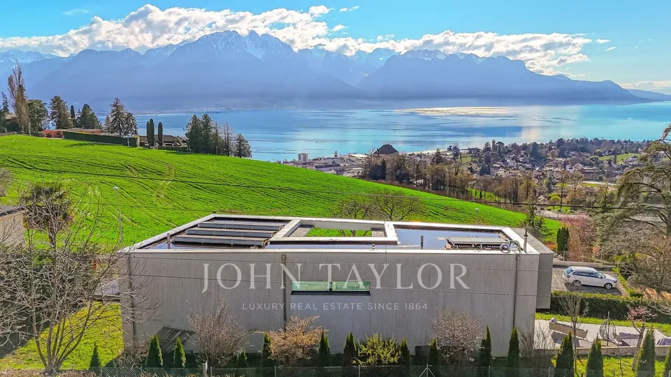 Villa contemporaine avec vue panoramique à Brent