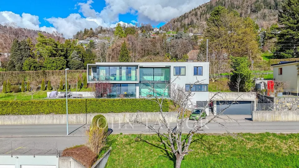 Villa contemporaine avec vue panoramique à Brent