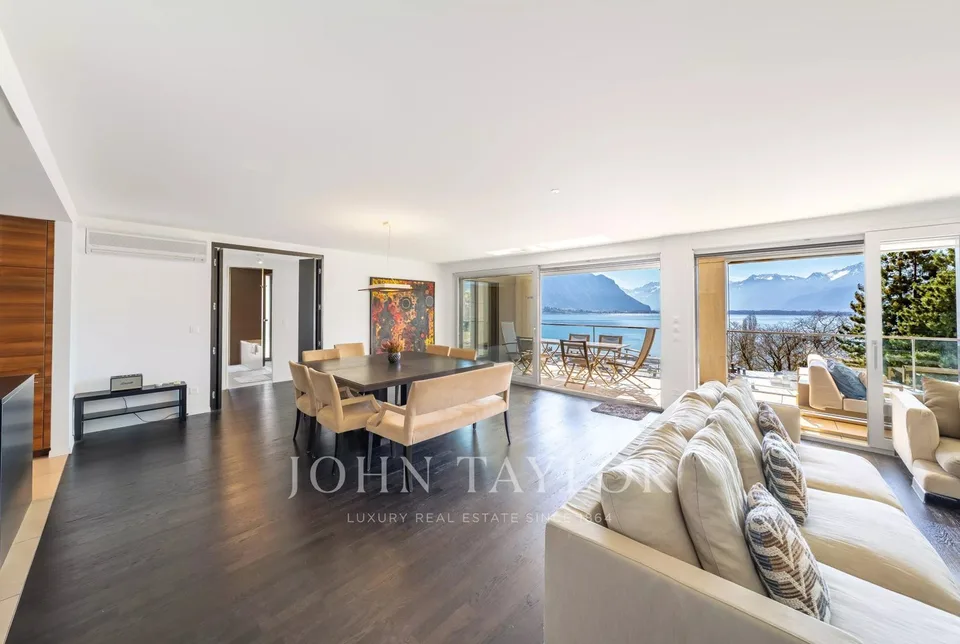 MAGNIFIQUE ! appartement de 5 chambres situé en plein coeur de Montreux.