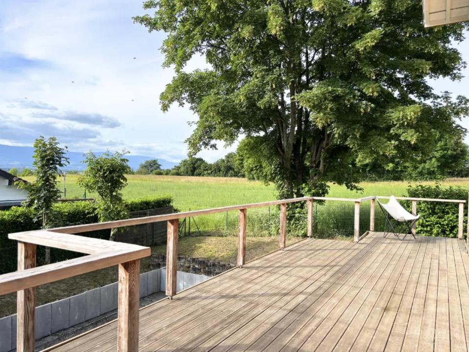 Villa avec volumes spectaculaires, baignée de lumière et emplie de charme - Multiples espaces et fort potentiel