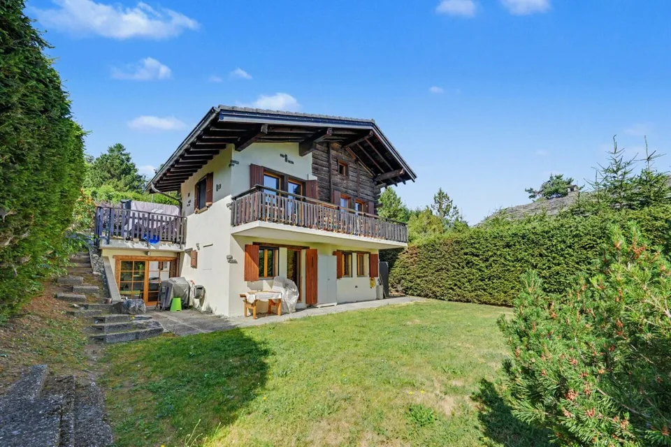 Magnifique chalet familial avec mezzanine et sauna à Haute-Nendaz !