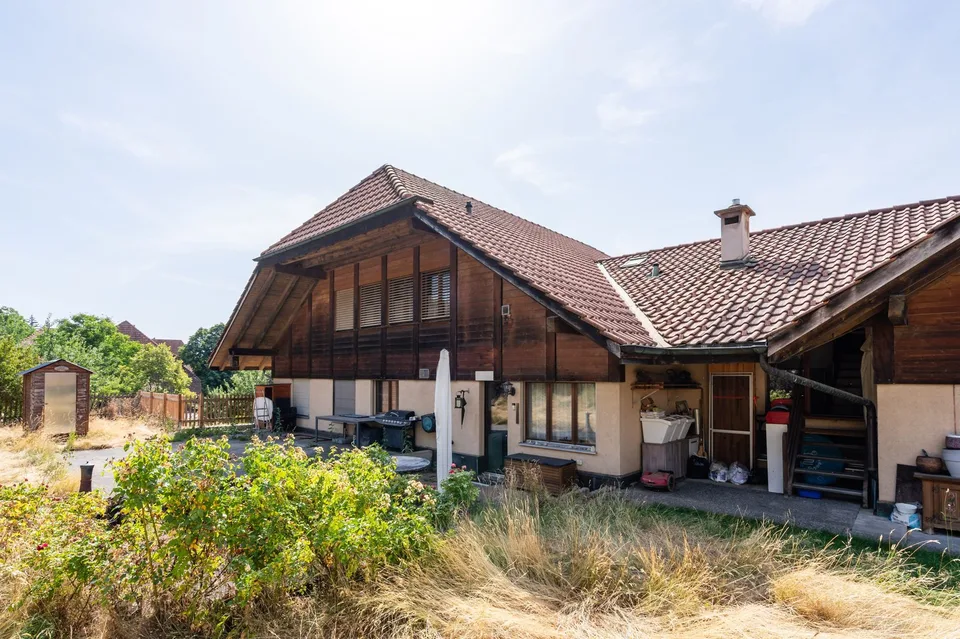 Proprietà residenziale e commerciale con latteria a Riggisberg
