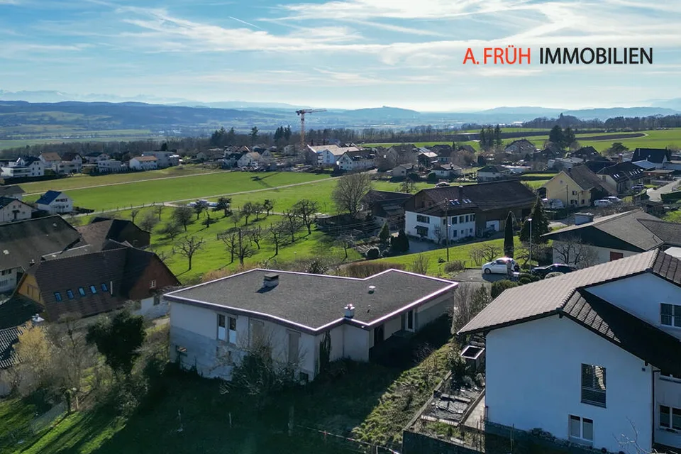 Sonnenverwöhntes Traumhaus mit Alpenpanorama und grossem Garten – Foto 12 von 12