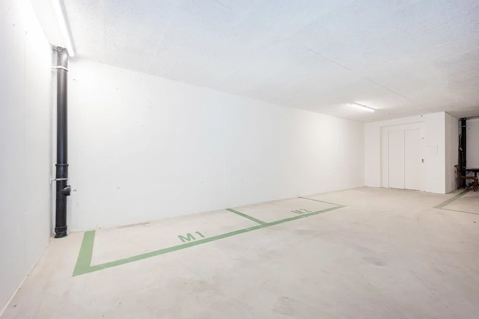 Attraktive, geschützte Motorradparkplätze in neuer Tiefgarage zu verkaufen
