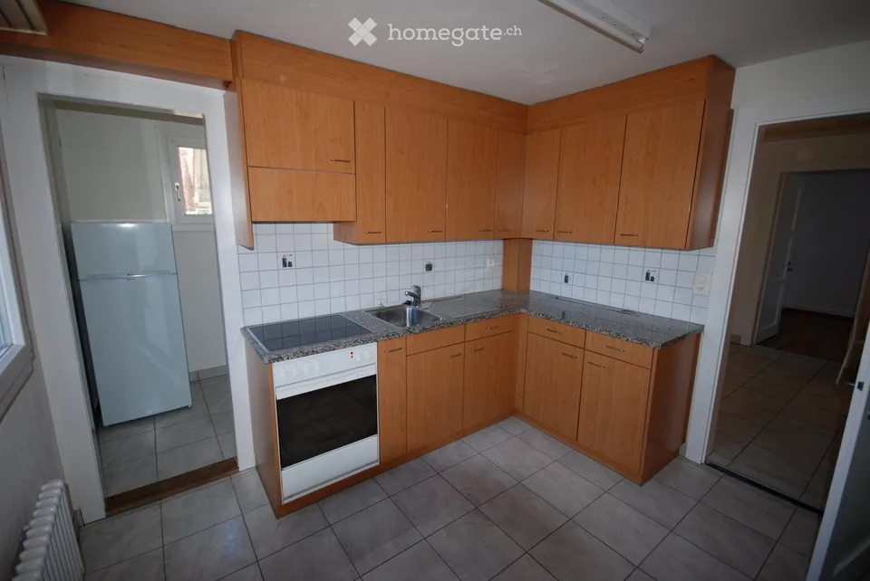 Schöne 3-Zimmer Wohnung mit Balkon in Felsberg