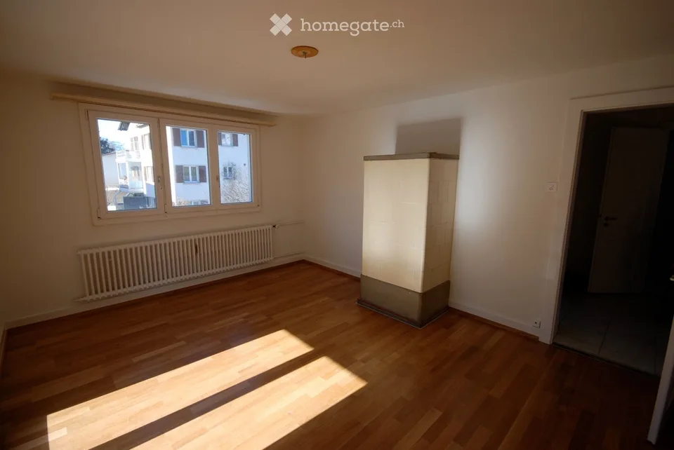 Schöne 3-Zimmer Wohnung mit Balkon in Felsberg