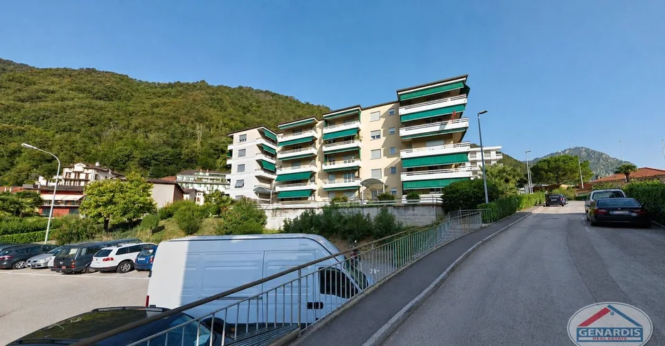 Appartamento moderno di 3.5 locali con vista panoramica a Melide