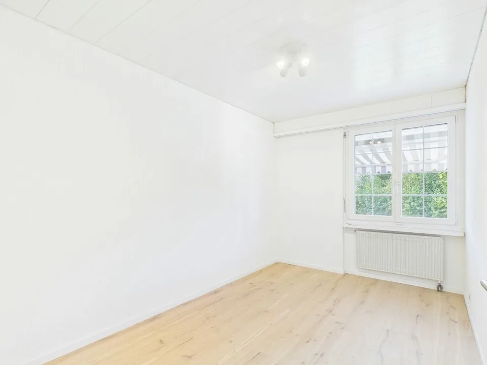 Maison unifamiliale indépendante avec jardin d'hiver, cheminée et sauna dans un endroit calme