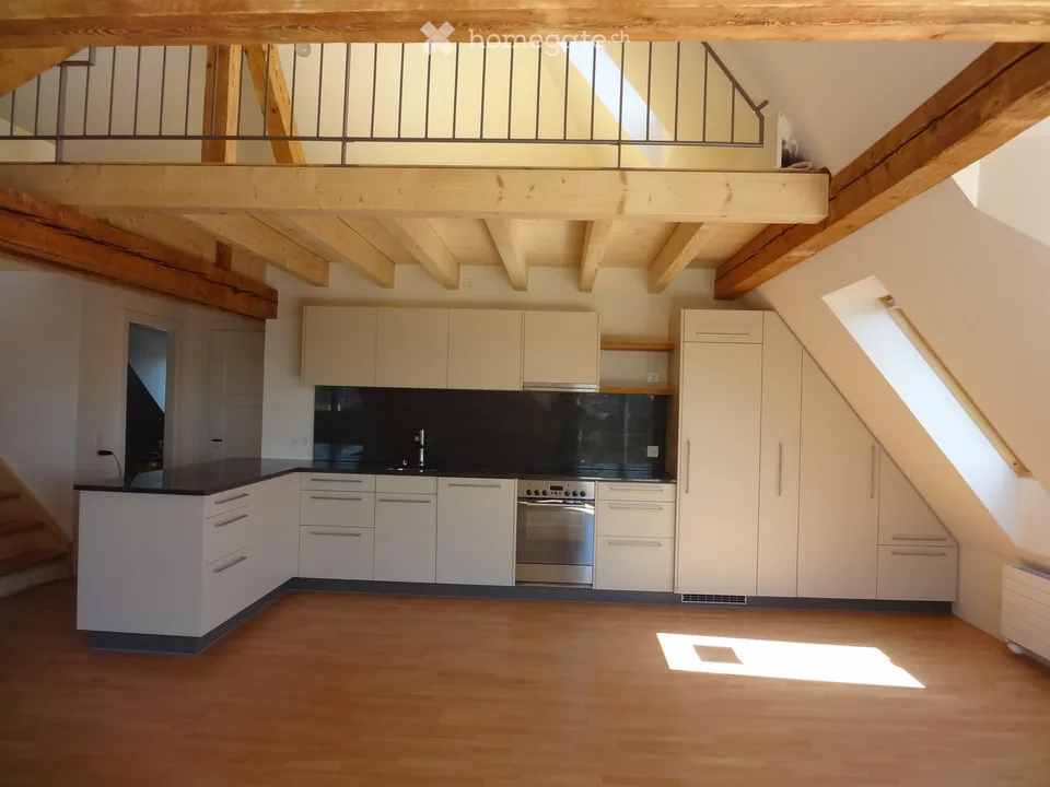 Grosszügige 3 1/2-Zimmer-Dachwohnung mit Galerie, 135 m2
