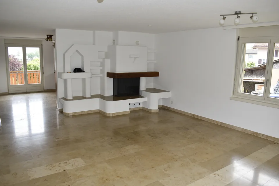 Ampio appartamento tranquillo di 3½ locali con 2 balconi