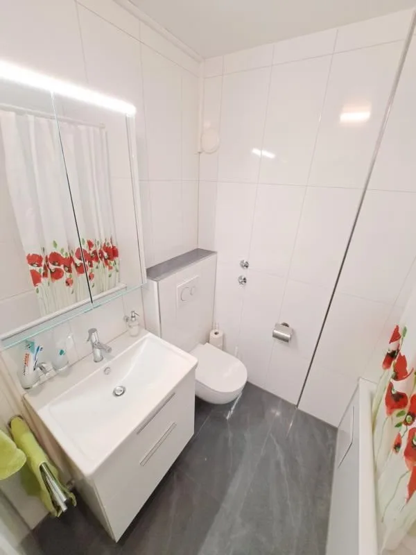 Incantevole appartamento di 4,5 locali con balcone e vista panoramica a Therwil