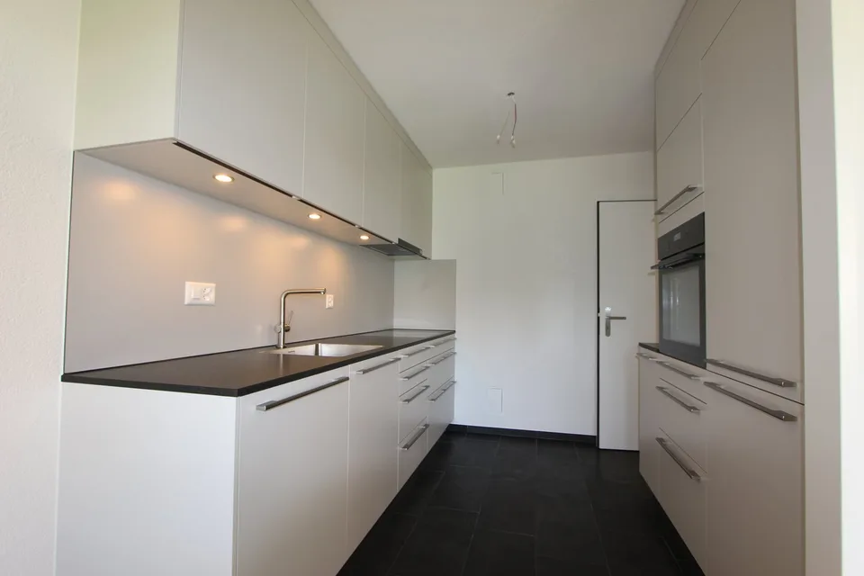 Frisch sanierte 4.5-Zimmer-Wohnung mit Balkon und Aussicht in Lyss
