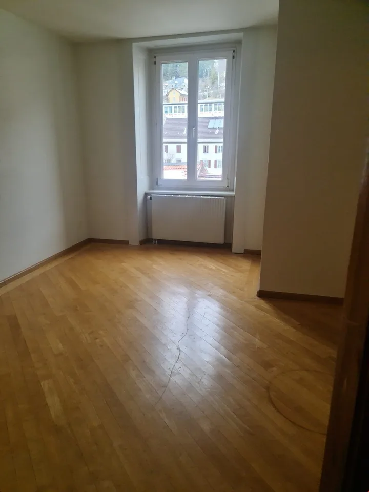 Wohnung mit 3 Zimmern in einem Gebäude mit Charme – Foto 8 von 9