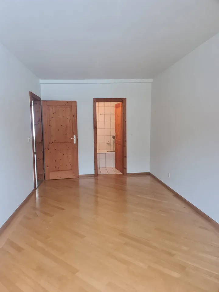 Wohnung mit 3 Zimmern in einem Gebäude mit Charme – Foto 7 von 9