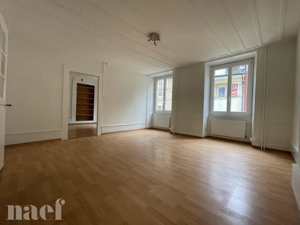 Zweizimmerwohnung im Stadtzentrum von Neuchâtel