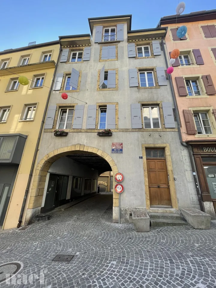Appartement de 2 pièces au centre-ville de Neuchâtel