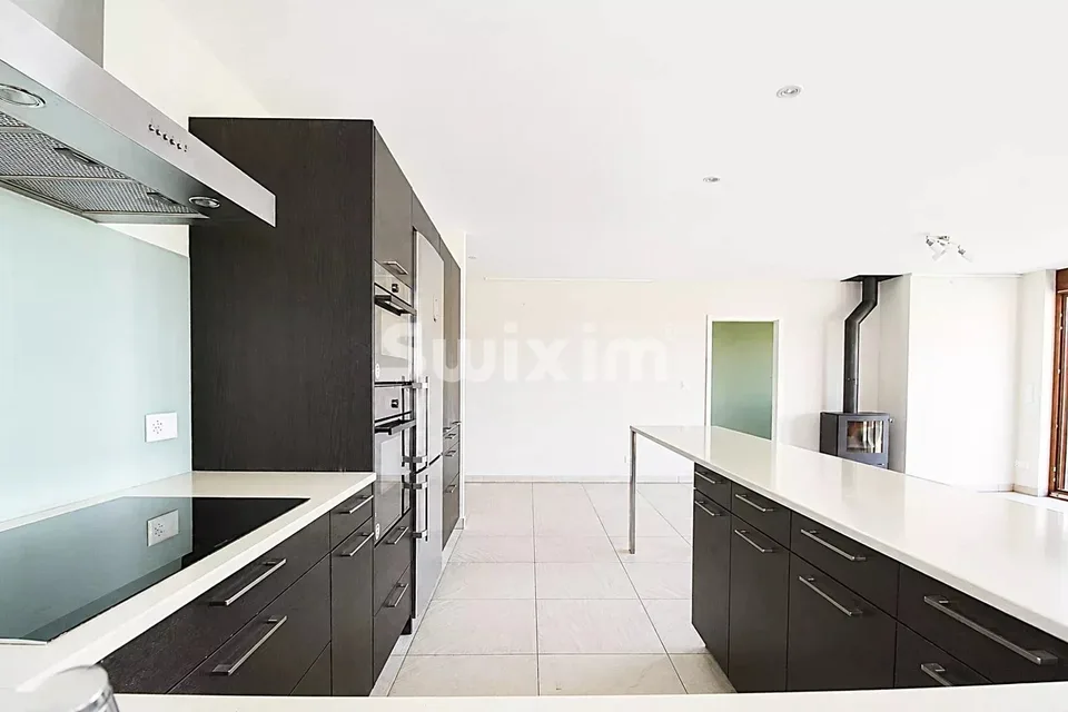 Helles Penthouse mit freiem Blick