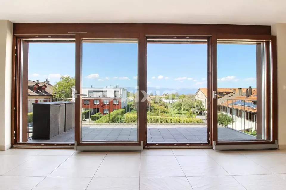 Helles Penthouse mit freiem Blick