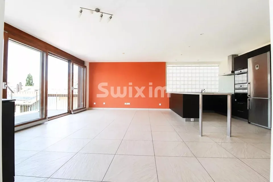 Helles Penthouse mit freiem Blick
