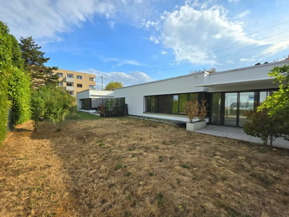Appartamento di giardino con carattere di casa a schiera - vita elegante in alta qualità