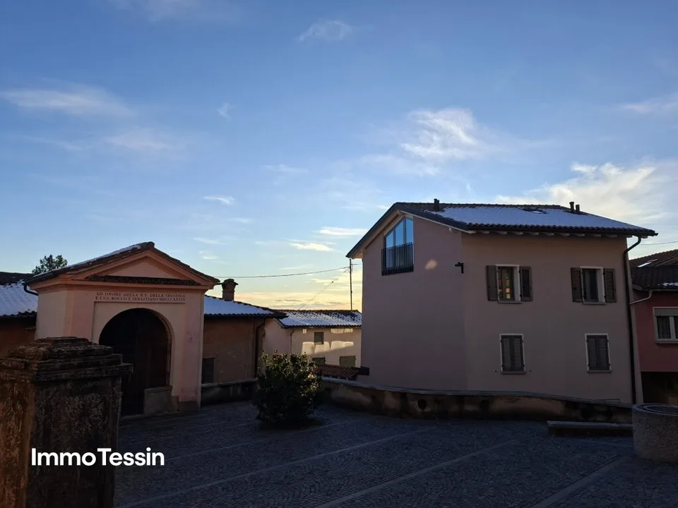 GELEGENHEIT: Elegantes, luxuriös saniertes Mehrfamilienhaus mit 3 Wohnungen an sonniger und ruhiger Panoramalage