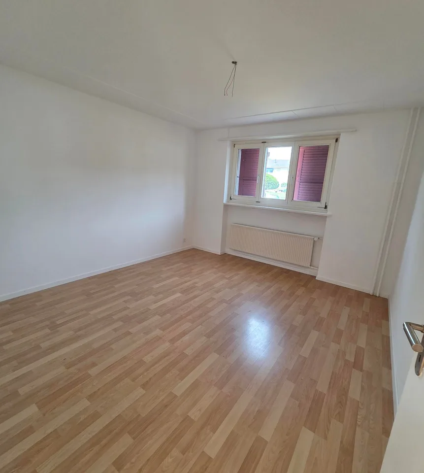 Appartamento di 4 locali accogliente in un quartiere tranquillo
