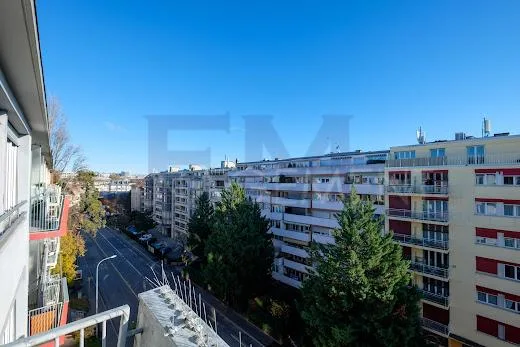 Avenue Wendt - 3 locali di circa 54 m² al 3° piano