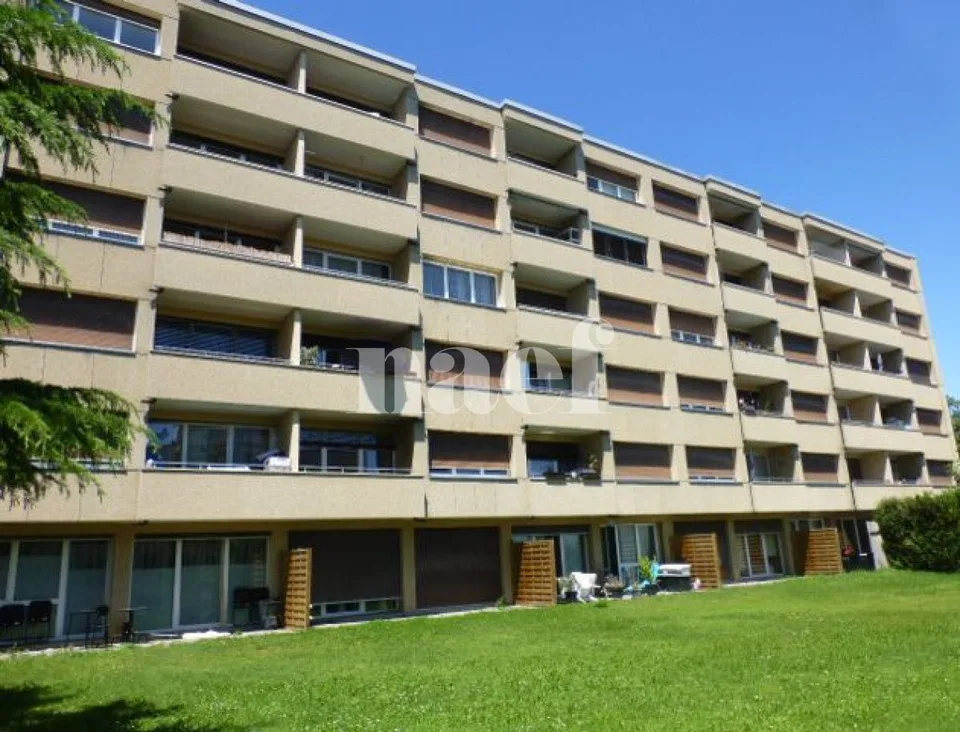 Appartement de 3 pièces au rez-de-chaussée