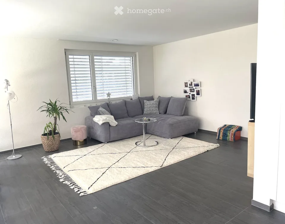 Grosszügige 3.5 Zimmer Parterrewohnung inkl. Hobbyraum
