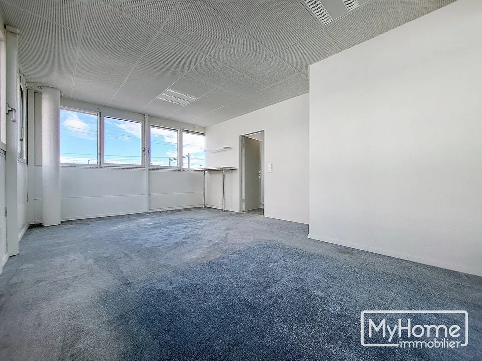 Superbe surface commerciale de 346m2