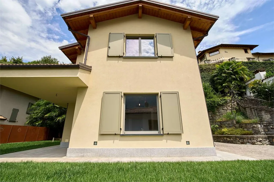 Villa con giardino privato con vista lago - Porlezza