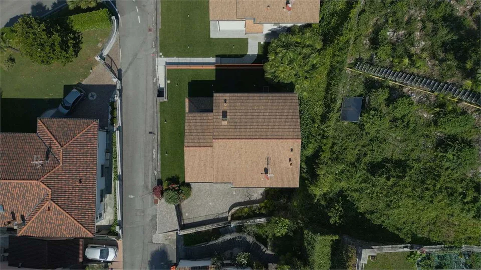 Villa con giardino privato con vista lago - Porlezza