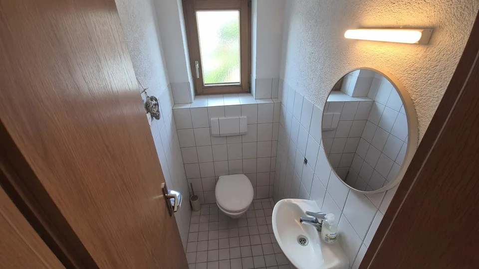 Erzingen - schöne 4 Zimmerwohnung zentral gelegen – Foto 11 von 12