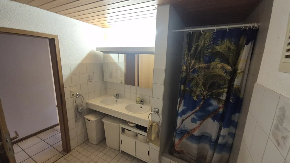 Erzingen - schöne 4 Zimmerwohnung zentral gelegen – Foto 10 von 12
