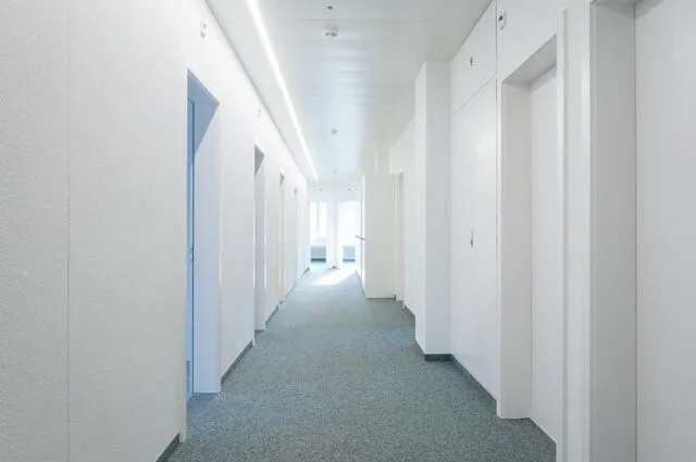 Ihr neuer Unternehmensstandort - hell, repräsentativ und klimatisiert
