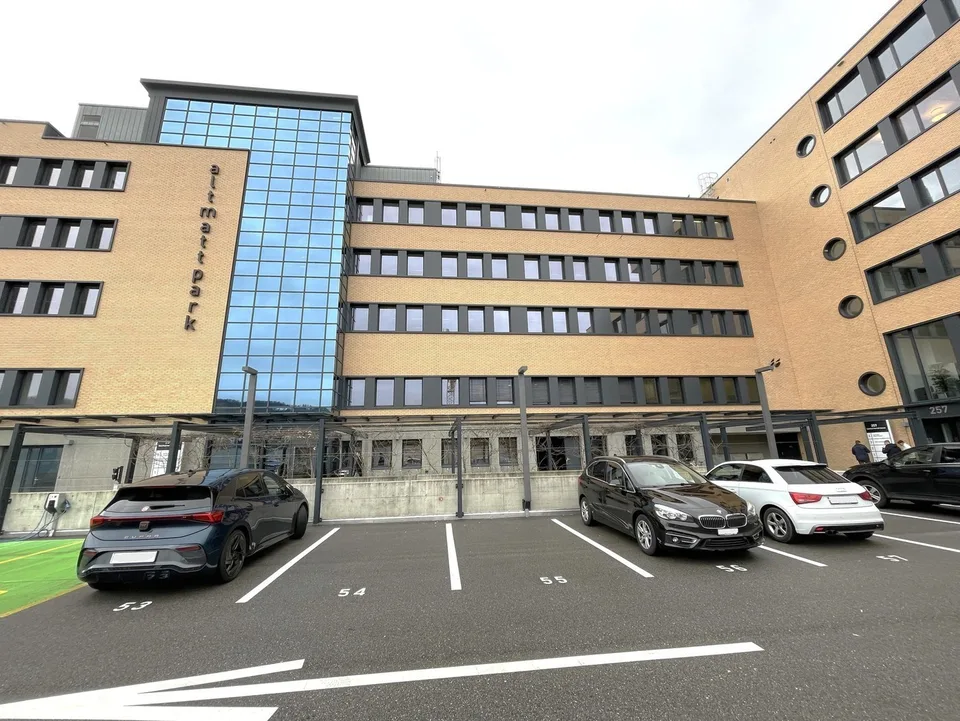 Vermietung Büro-/ Gewerbeflächen im 1. Obergeschoss