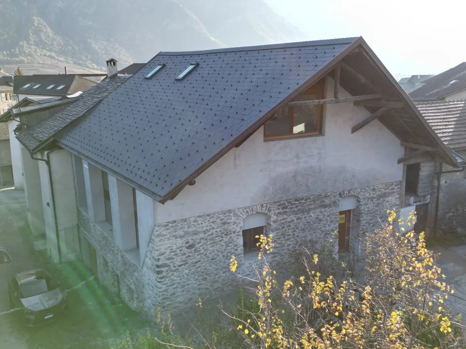 Maison villageoise 7.5 pièces à Saint-Pierre-de-Clages de 237 m2